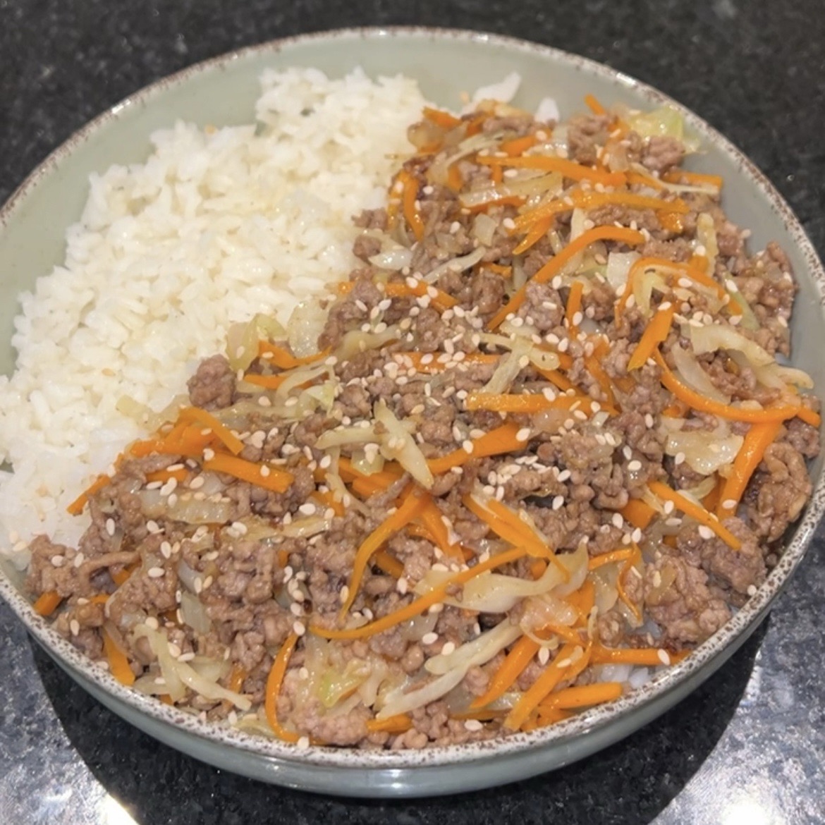 Bowl Oriental con Carne y Verduras