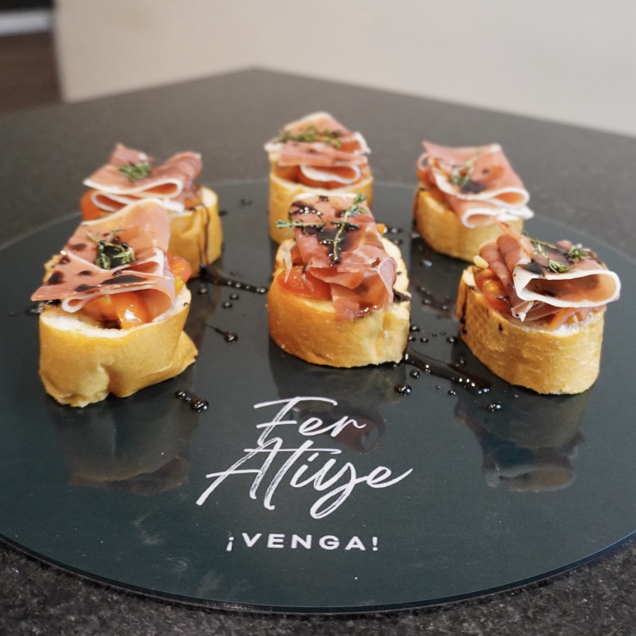 Bruschettas de Jamón Serrano