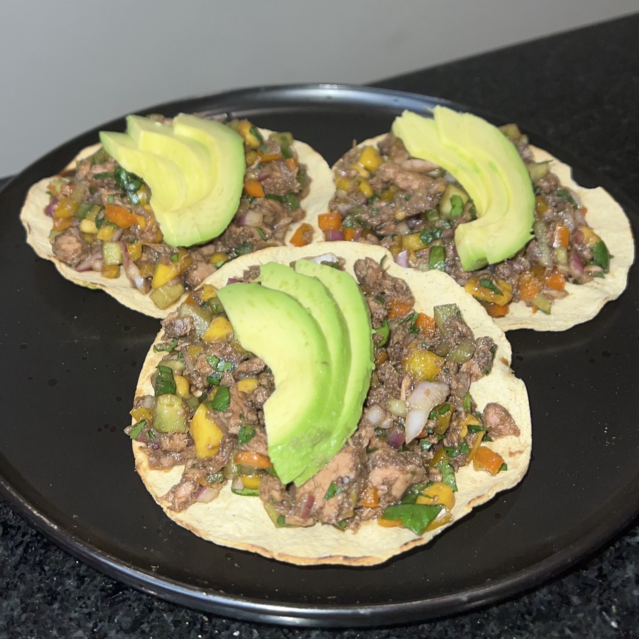 Ensalada de Atún con Mango